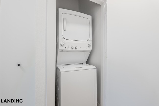 2623 Keene St, Unit 255 in Houston, TX - Building Photo - Building Photo