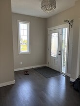 8103 Gourlay Pl NW in Edmonton, AB - Building Photo - Building Photo