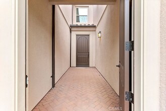 251 Mayfair in Irvine, CA - Building Photo - Building Photo