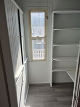 98 Columbia St in Adams, MA - Foto de edificio - Building Photo