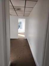 4 Monroe St in Branford, CT - Building Photo - Building Photo