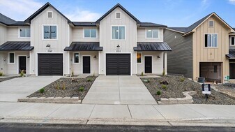 3569 W 6th Pl, Unit 6034 in Kennewick, WA - Building Photo
