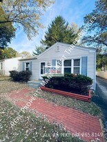 260 N Jefferson St in Florissant, MO - Building Photo