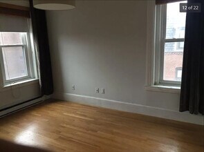 583 Massachusetts Ave in Boston, MA - Foto de edificio - Building Photo