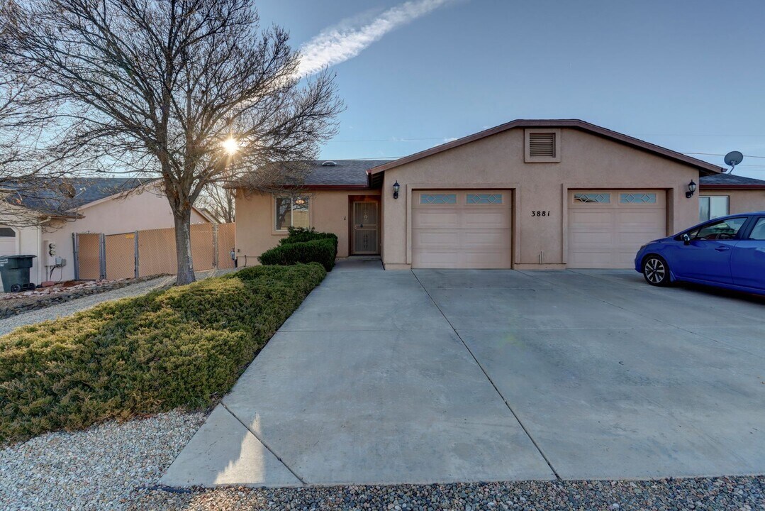 3881 N Tani Rd in Prescott Valley, AZ - Building Photo