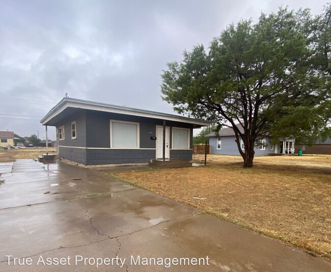 6407 24th St in Lubbock, TX - Foto de edificio - Building Photo