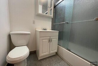 1590 York Ave in New York, NY - Building Photo - Building Photo