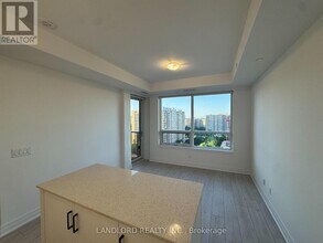 30-1230 Elm Dr W in Mississauga, ON - Building Photo - Building Photo
