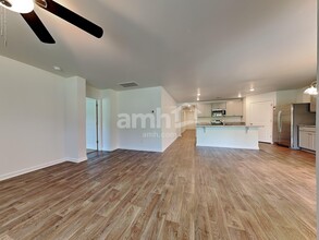 118 Tobago Cir in Guyton, GA - Foto de edificio - Building Photo