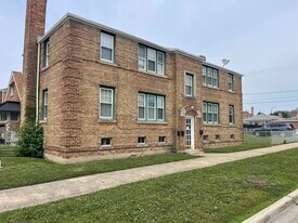 5924 W 37th St in Cicero, IL - Building Photo