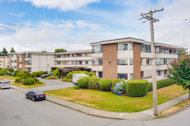 Ridgewood Manor in Langley, BC - Building Photo - Primary Photo