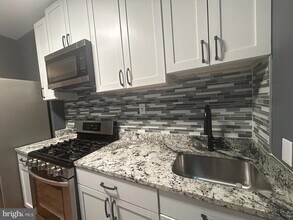 1516 N Mount St in Baltimore, MD - Building Photo - Building Photo