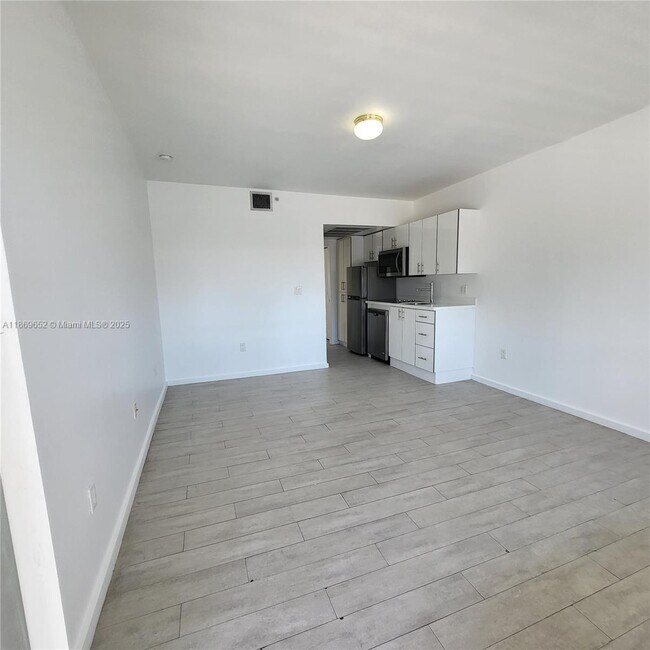 property at 1601 Meridian Ave