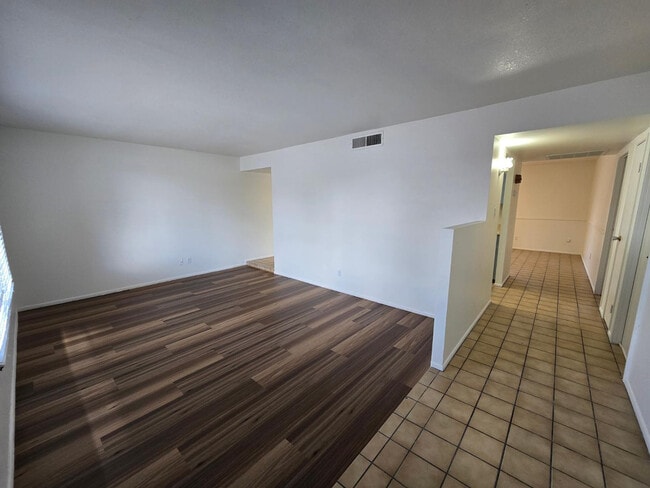 2527 S Rita Ln in Tempe, AZ - Building Photo - Building Photo