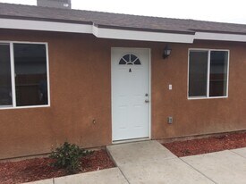 1517 Ralston St in Bakersfield, CA - Building Photo