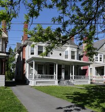 678-680 Madison Ave in Albany, NY - Foto de edificio - Building Photo