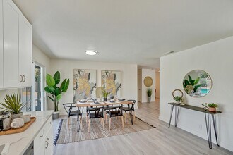 74398 Myrsine Ave in Palm Desert, CA - Building Photo - Building Photo