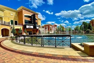 The Lofts at Renaissance at Colony Park in Ridgeland, MS - Foto de edificio - Building Photo