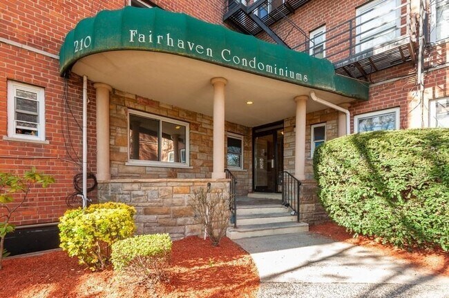 210 Woodcliff Ave-Unit -5D in North Bergen, NJ - Building Photo - Building Photo