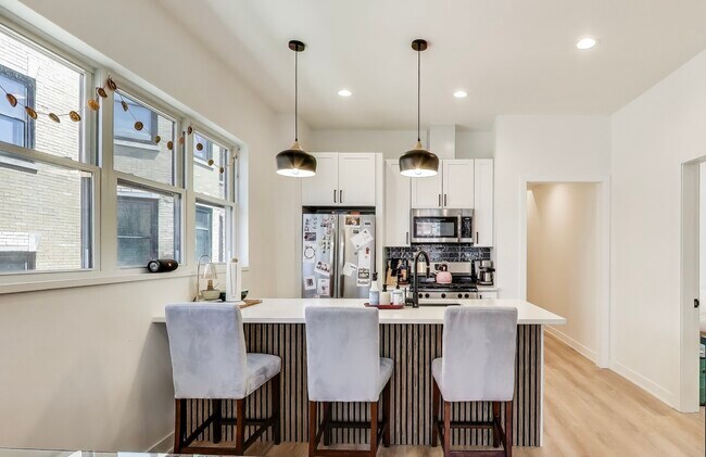 property at 2619 N Kimball Ave