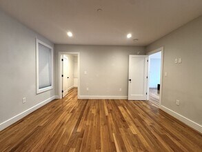 39 Rich St in Everett, MA - Building Photo - Building Photo