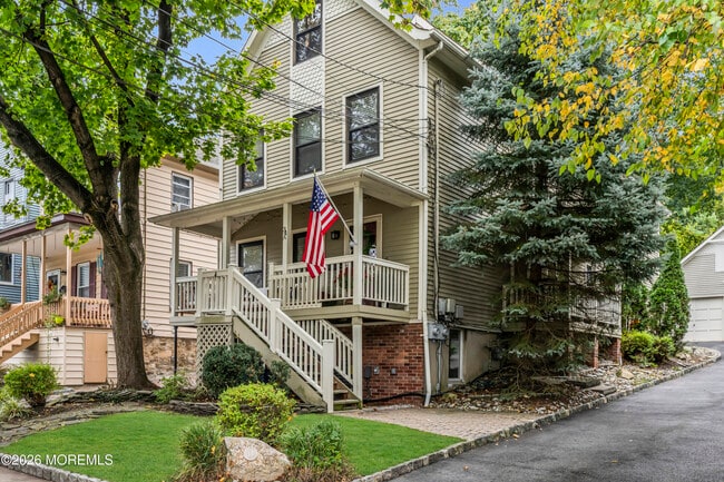 property at 34 Phoenix Ave