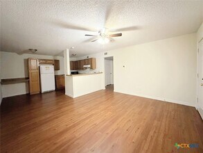 20115 San Marcos Hwy in San Marcos, TX - Building Photo - Building Photo