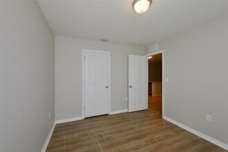 9137 Aegean Cir in Lehigh Acres, FL - Building Photo - Building Photo