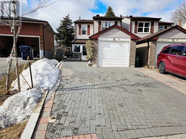 property at 39 Treetops Ct