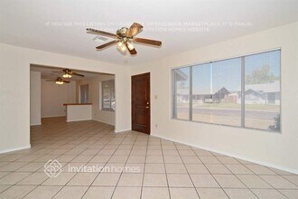 7727 W Reade Ave in Glendale, AZ - Building Photo - Building Photo