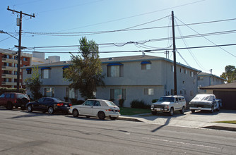 237 N 2nd St in Port Hueneme, CA - Building Photo - Building Photo