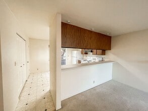 3095 Marina Dr in Marina, CA - Building Photo - Building Photo