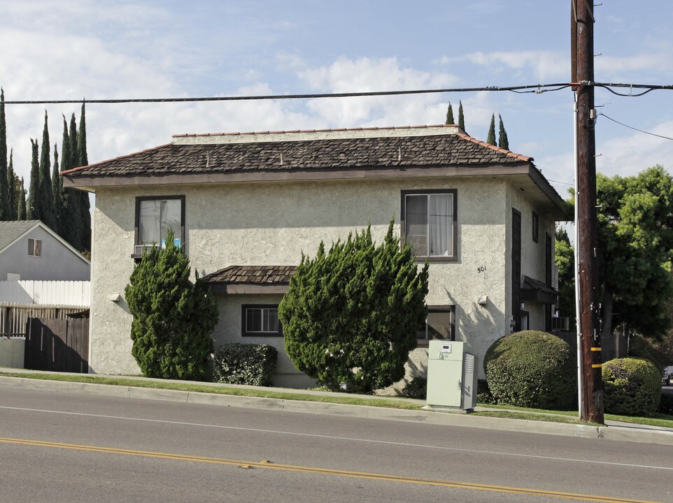 501 S Euclid St in La Habra, CA - Building Photo