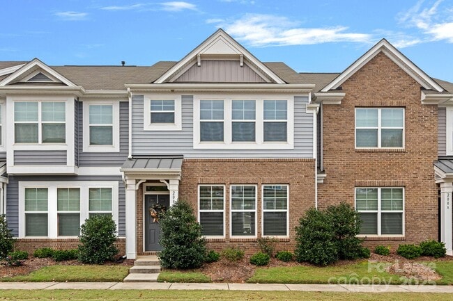 208 Waterlynn Ridge Rd in Mooresville, NC - Building Photo - Building Photo