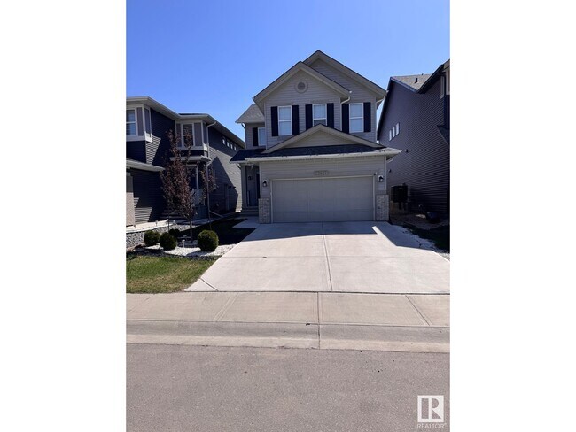 22437-2299A 99A Ave NW