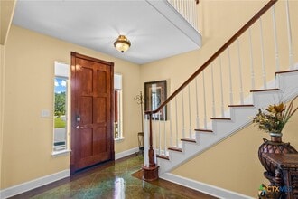 130 Post Oak Cir in Inez, TX - Building Photo - Building Photo