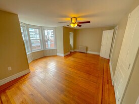 831 W Linden St, Unit 1