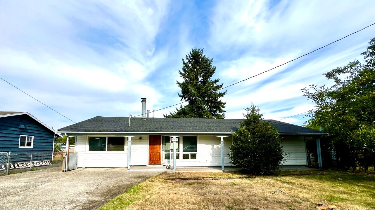 25818 19th Ave S, Unit #1 in Des Moines, WA - Foto de edificio
