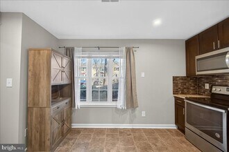 16294 Taconic Cir in Montclair, VA - Building Photo - Building Photo