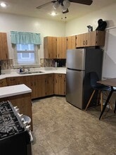 4 Hickory St in Athens, OH - Foto de edificio - Building Photo