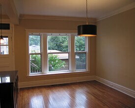 1057 W Balmoral, Unit #1 in Chicago, IL - Building Photo - Building Photo