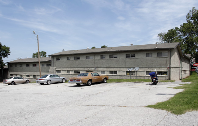 Denver Park Apartments in Tulsa, OK - Building Photo - Building Photo