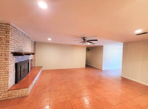 21 Larkwood Ln in Del Rio, TX - Building Photo - Building Photo