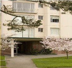 University Park in San Francisco, CA - Building Photo - Building Photo