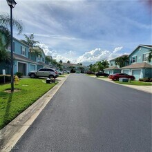 3616 Pine Oak Cir in Ft. Myers, FL - Building Photo - Building Photo