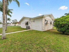 1515 NE 2nd Ave in Homestead, FL - Building Photo - Building Photo