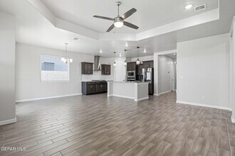 533 Twilight Dr in Socorro, TX - Building Photo - Building Photo