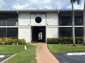 10727 W Clairmont Cir in Tamarac, FL - Building Photo