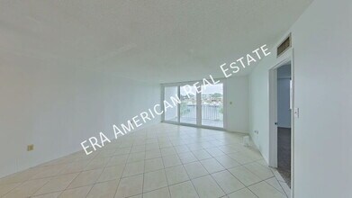 30 Moreno Point Rd in Destin, FL - Building Photo - Building Photo