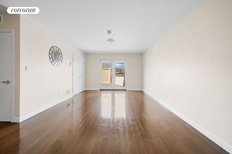 39-30 62nd St in Queens, NY - Building Photo - Building Photo
